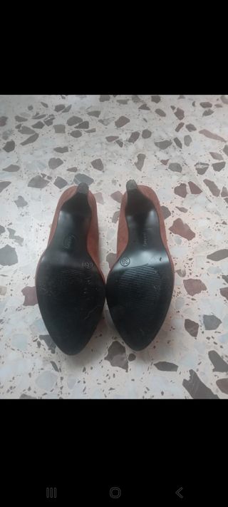 Zapatos de salón de ante