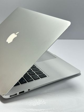 MacBook Air 2012 i5 / 4Gb / 128GB