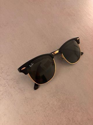 Ray-Ban Clubmaster RB-3016 Nuevas
SIN USO