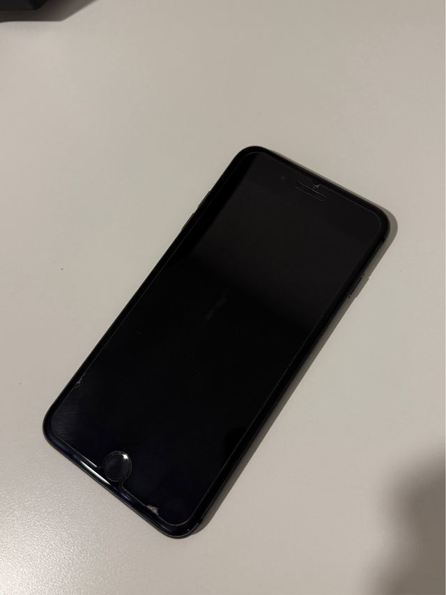 iPhone 8 Plus Negro