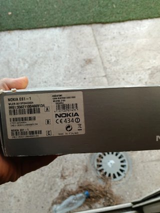 Nokia E61 Plata