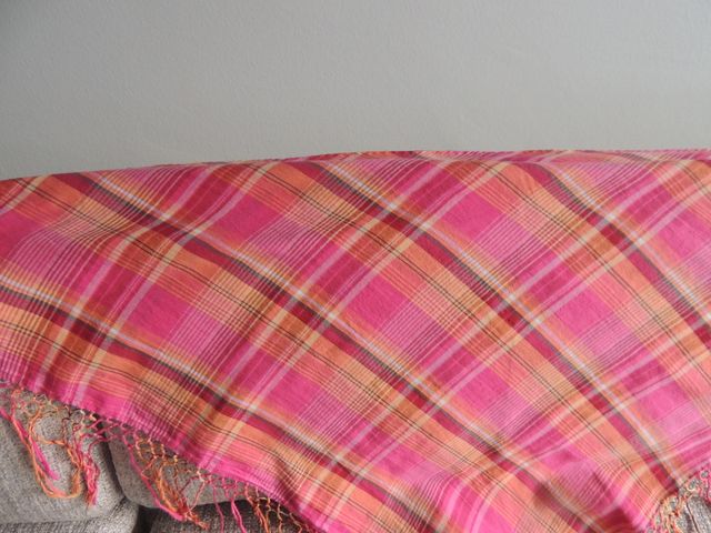 Mantoncillo Pico Algodón Rosa y Rojo