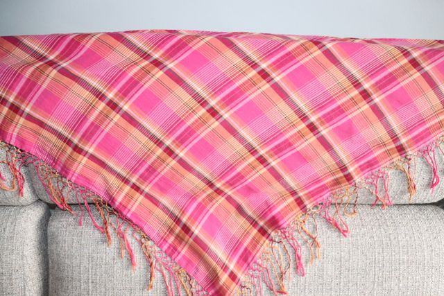 Mantoncillo Pico Algodón Rosa y Rojo