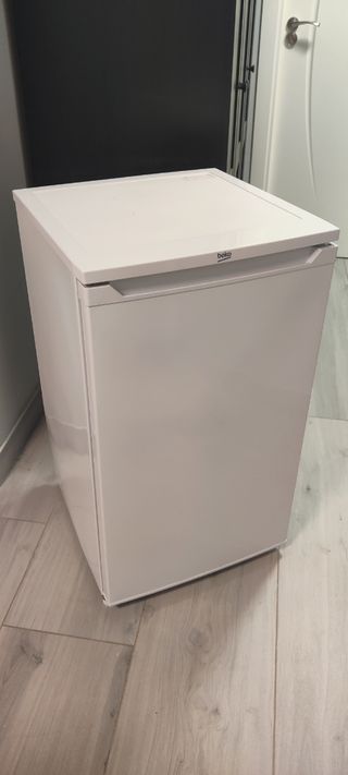 Frigorífico Beko TS190330N bajo encimera