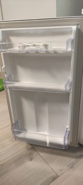 Frigorífico Beko TS190330N bajo encimera