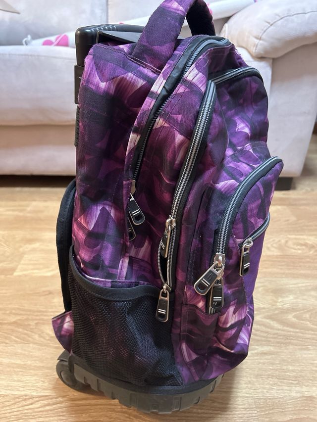 Mochila Totto Ruedas Morada