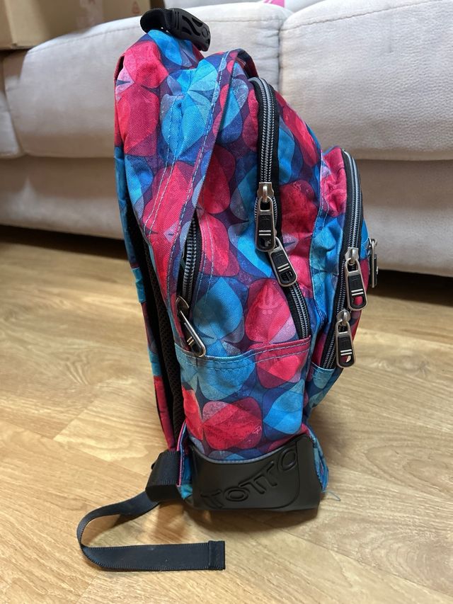 Mochila Totto Azul y Rosa