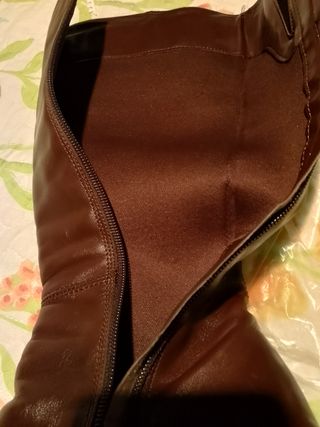 Botas altas de piel marrones talla 37