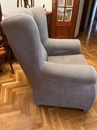 Sillón orejero beige tela