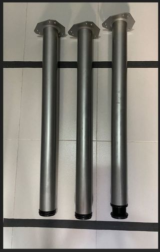 Patas regulables para mesa metálicas.