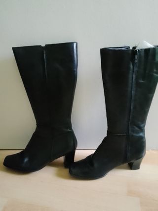 Botas altas de piel negras talla 37