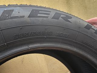 Neumáticos Bridgestone 235/55 R19 .Los dos 45€