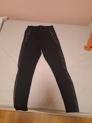 Leggings negros Calzedonia con cremalleras