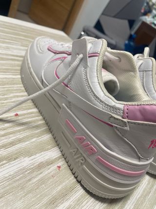 Nike Air Force 1 Blancas y Rosas