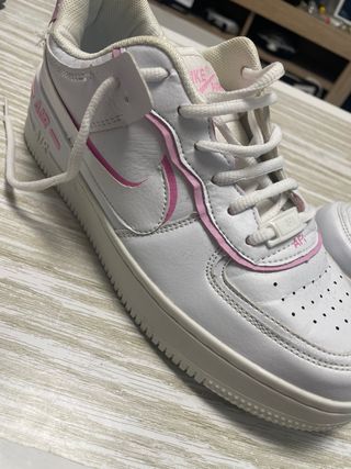Nike Air Force 1 Blancas y Rosas