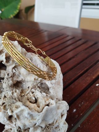 Pulsera de cobre  en color oro