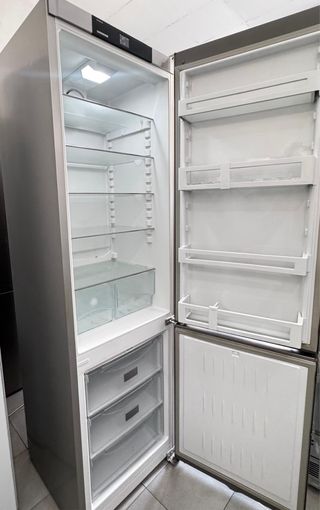 FRIGORIFICO COMBI NO FROST MARCA LIEBHERR EN INOX 