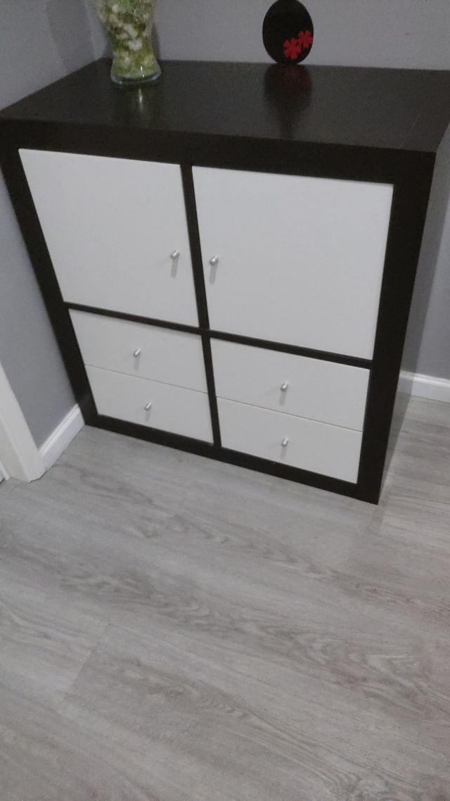 Módulo Ikea Branco e Castanho