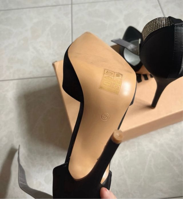 Tacchi Quanticlo neri eleganti