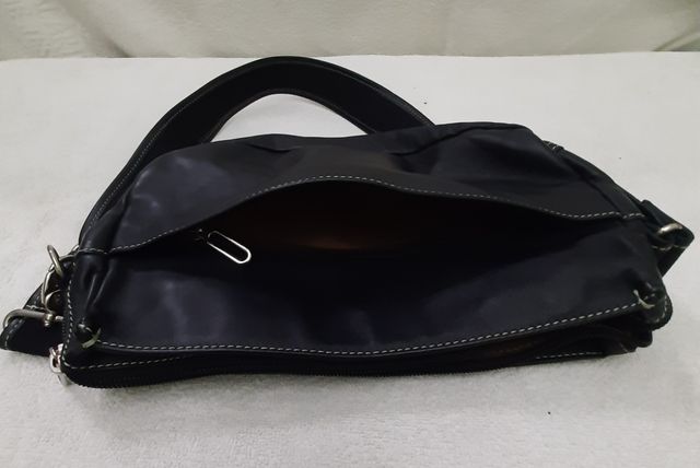 Bolso bandolera Mandarina Duck negro