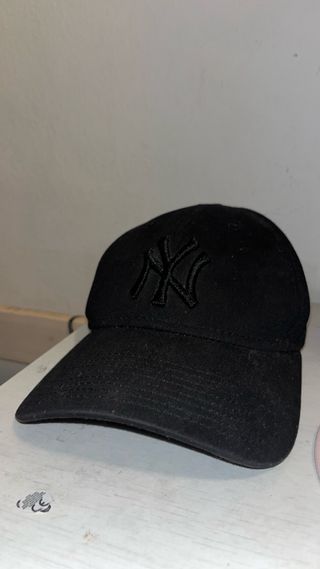 Gorra Negra 39THIRT Genuine Merchandise