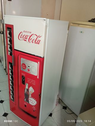 Congelador vertical Coca-Cola