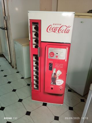 Congelador vertical Coca-Cola
