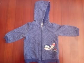 Sudadera Tuc Tuc con capucha y estampado