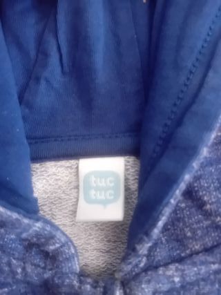 Sudadera Tuc Tuc con capucha y estampado