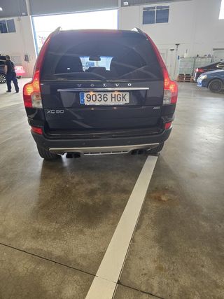 Volvo XC90 2011