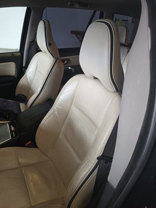 Volvo XC90 2011