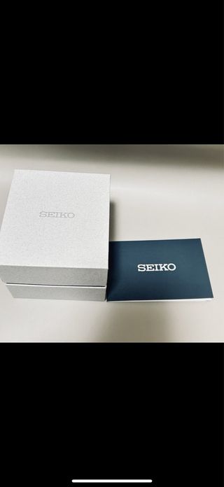 Reloj Seiko Chronograph Acero Inoxidable Rojo