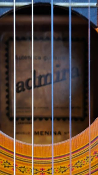Guitarra Española Admira Menina