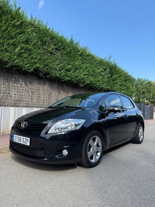 Toyota Auris 2010
