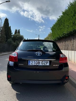Toyota Auris 2010