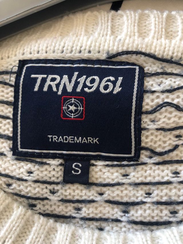 Completo uomo bianco e nero