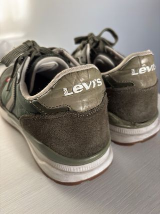 Zapatillas Levi's verdes