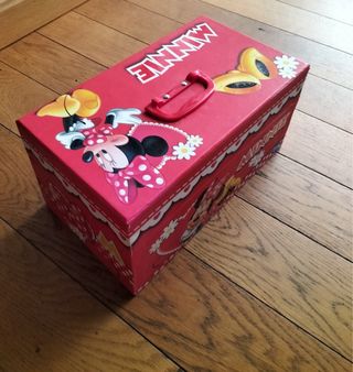 Maletín Minnie Mouse con material de dibujo