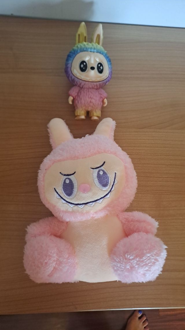 Peluche rosa Labubu