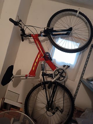 Bicicleta BH Roja