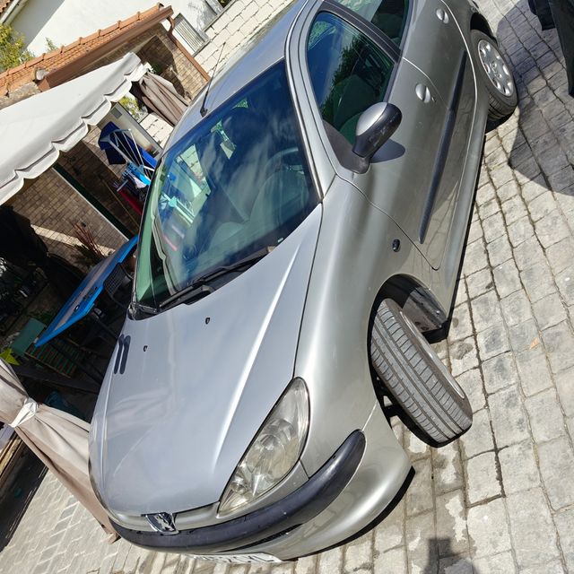 Peugeot 206 2004