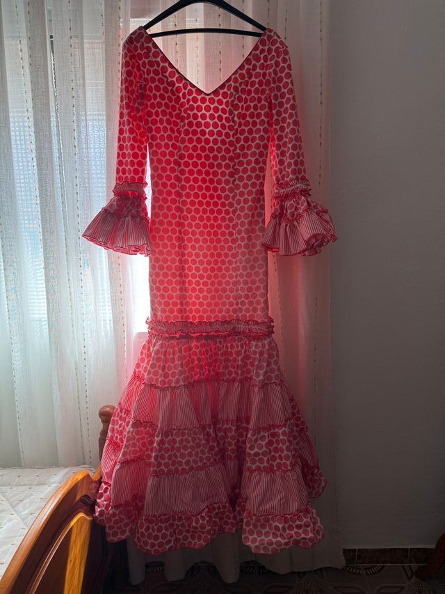 Vestido Flamenca coral y Blanco
