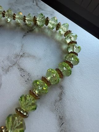 Set collana e bracciale verde chiaro