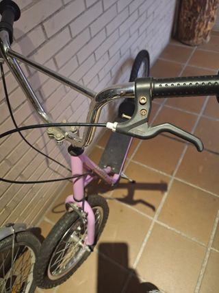 Patinete rosa para niña