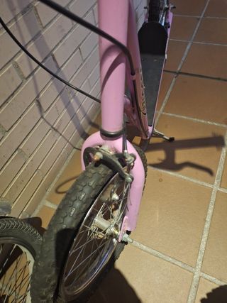 Patinete rosa para niña