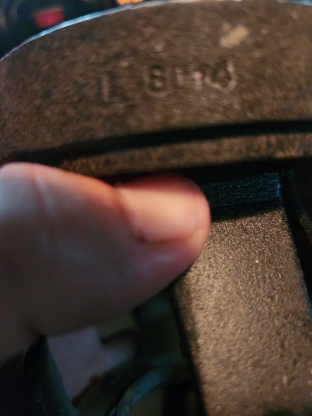 Adaptador Piña Volante Momo L 8014