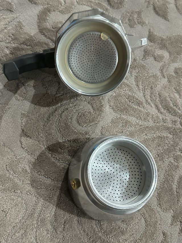 Cafetera de aluminio de 3 tazas