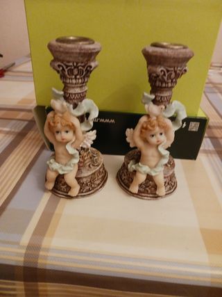 Pareja de Candelabros Angelotes