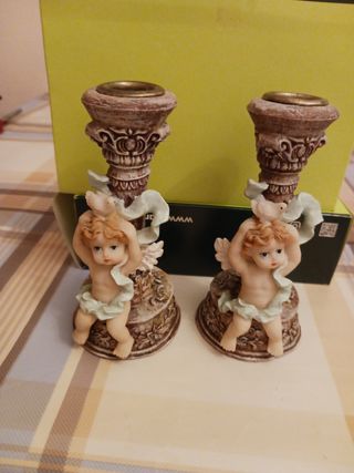 Pareja de Candelabros Angelotes