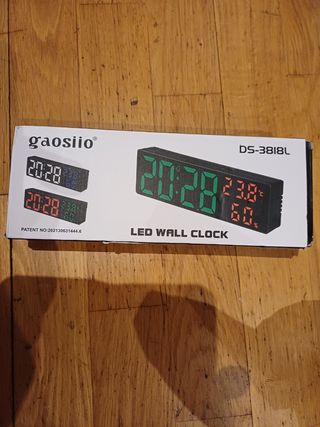 Reloj LED de pared Gaosiio Negro, o mesa